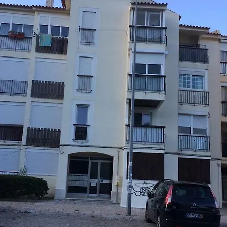 Casa Carcavelos Каркавелуш
